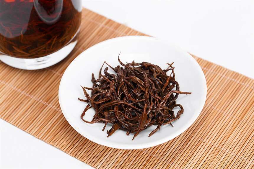 美食——红茶山药莲子粥制作方法