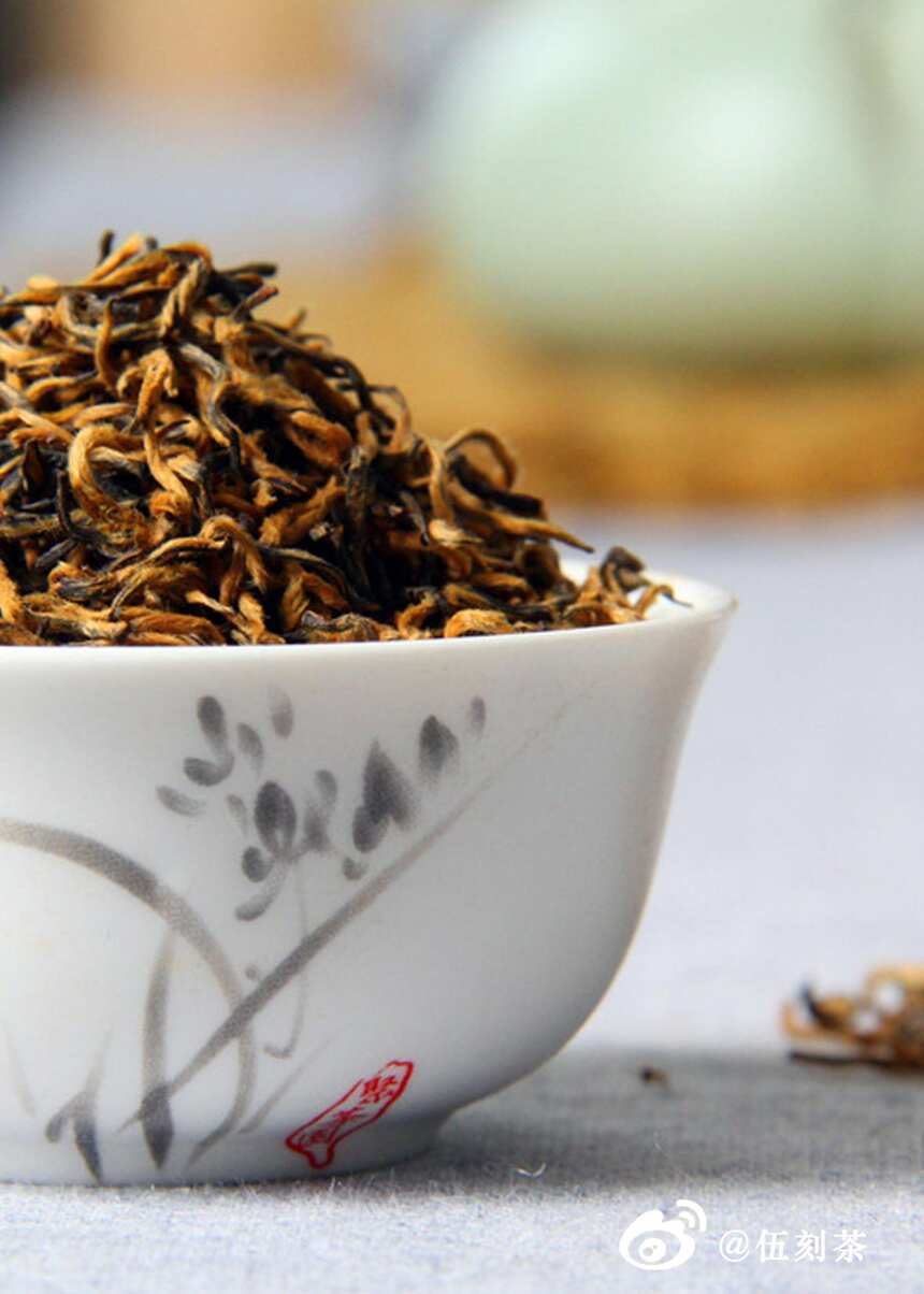 伍刻茶｜十三期——味觉的盛宴，红茶之中的名门，金骏眉