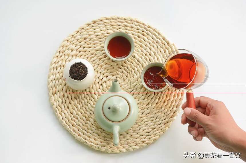 为什么我在想云南的普洱茶还能喝吗？茶不好吗？不，发展成了畸形
