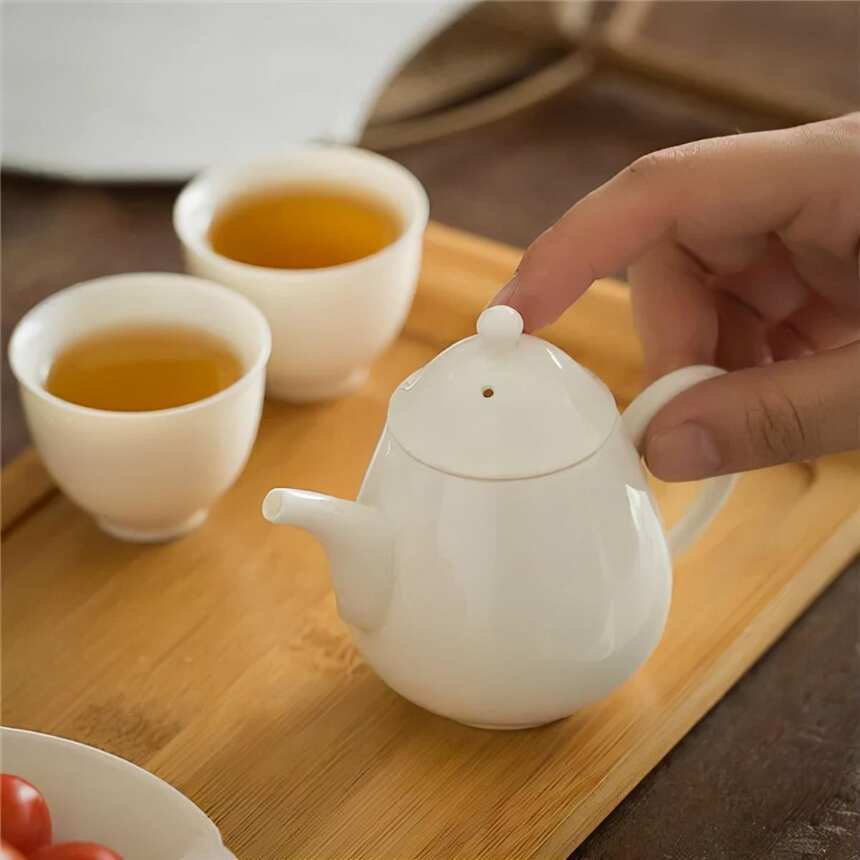 普洱生茶是紧压茶好还是散装茶好？