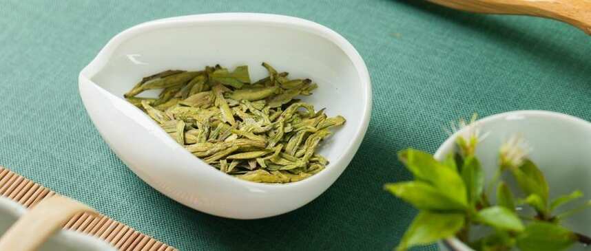 乌牛早茶是什么茶，其产地是哪里？与龙井茶相比，那种好？
