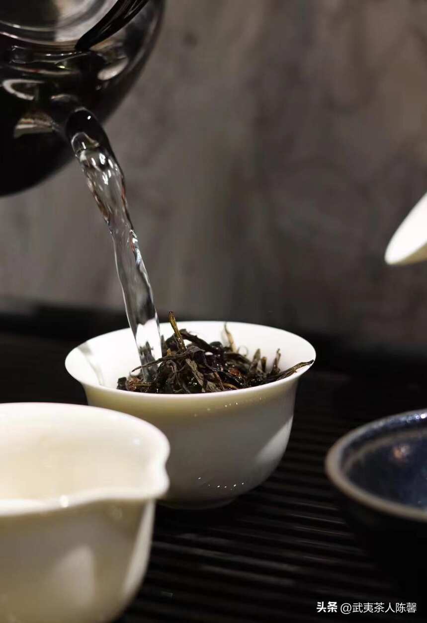 茶叶的香气和茶汤颜色是怎么产生的？难道是科技与狠活？