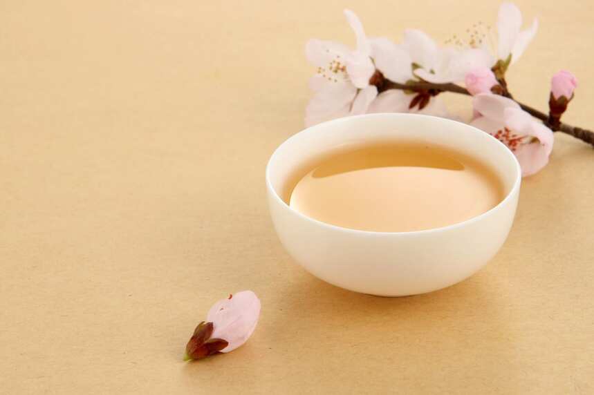 泡有机白茶，如何控制茶汤的浓度？