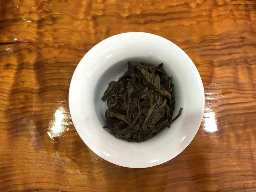 《老徐鉴茶》第575期：未知年份班章茶品鉴报告（贵州茶友寄）