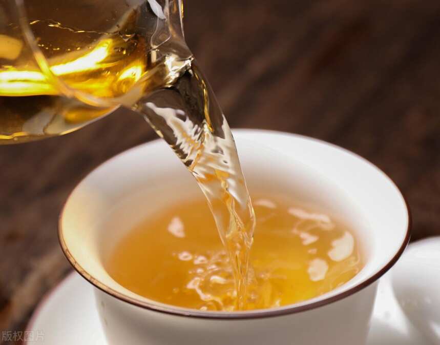 普洱茶的“茶气”是什么？就算是喝了30年的老茶人，恐怕也说不来
