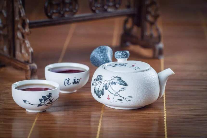 “茶为万病之药”的中医视角
