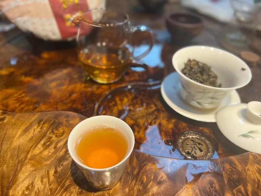 心路的旅程从一杯普洱茶开始