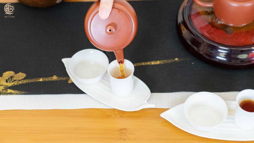 喝茶根本就不健康？中国人十大不良饮食习惯就有两个与茶相关！
