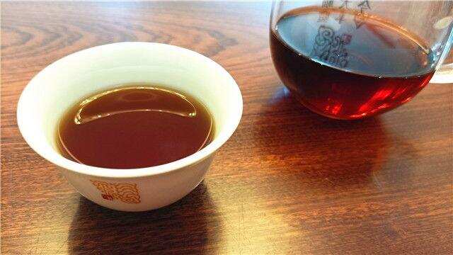 茶空空：详细讲讲普洱茶的香气味和汤感