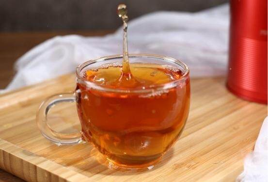 家里茶叶如何保存才能不变质，茶叶怎么储存最好要冷冻避光保存吗