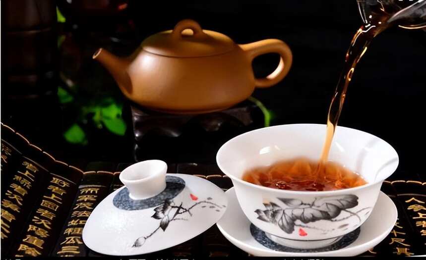 如何快速鉴别普洱茶的新茶和陈茶