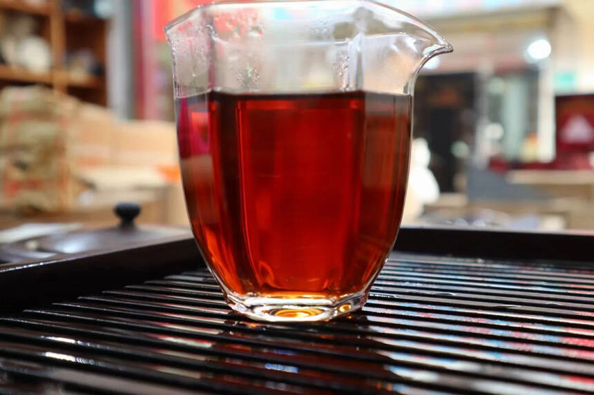 八十年代廖福散茶1000克。茶叶本身已基本木质化了入