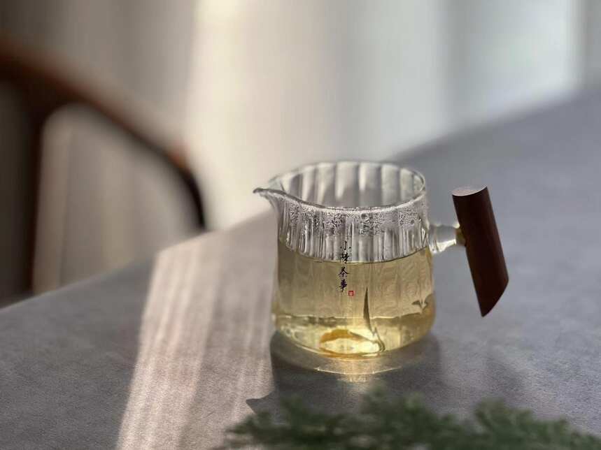 宅家喝白茶的种办法，从“单人”到“一家人”喝茶，都分享给你