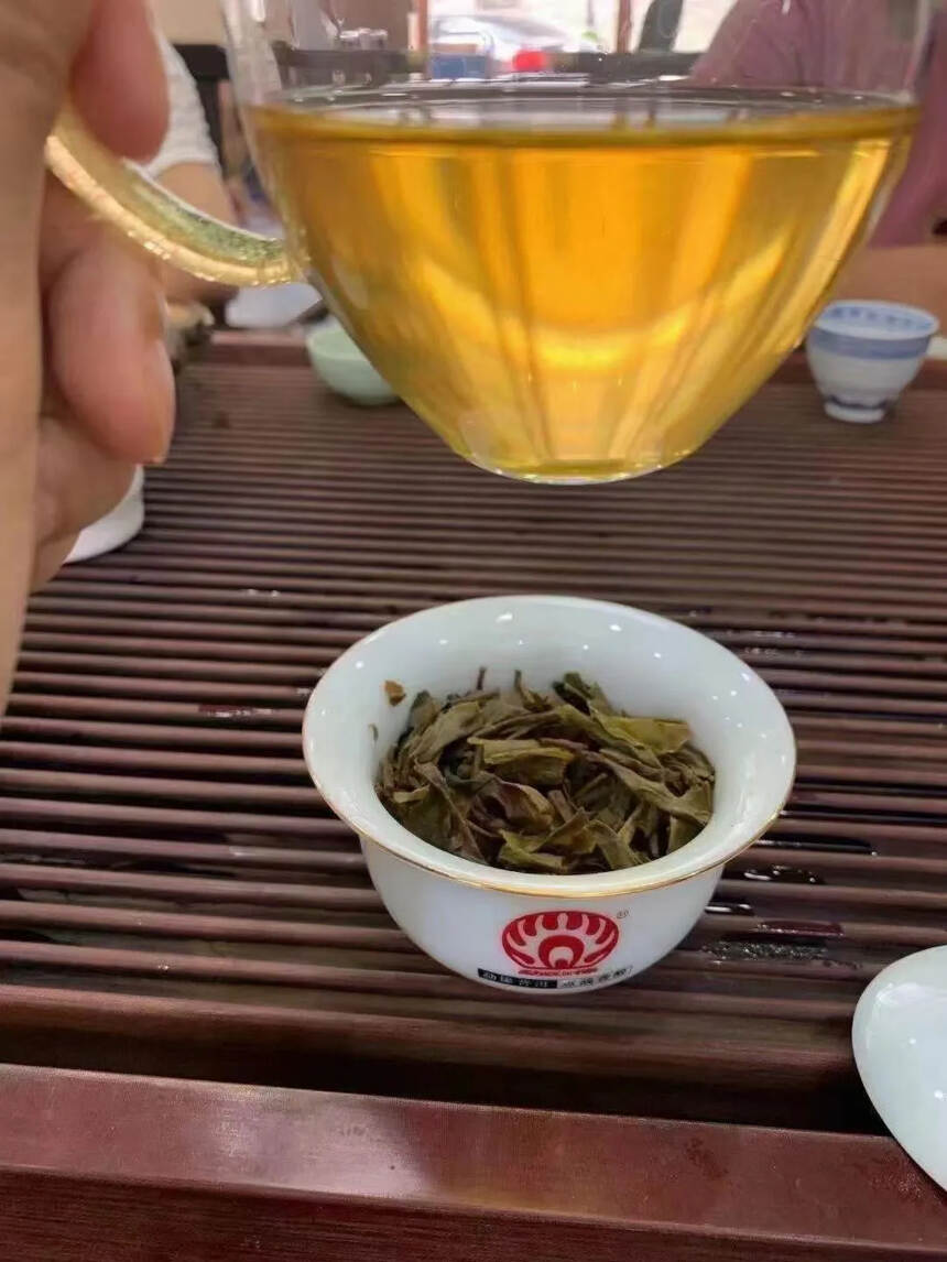 2021年福海茶厂 乘风 易武高杆茶，357克/片，
